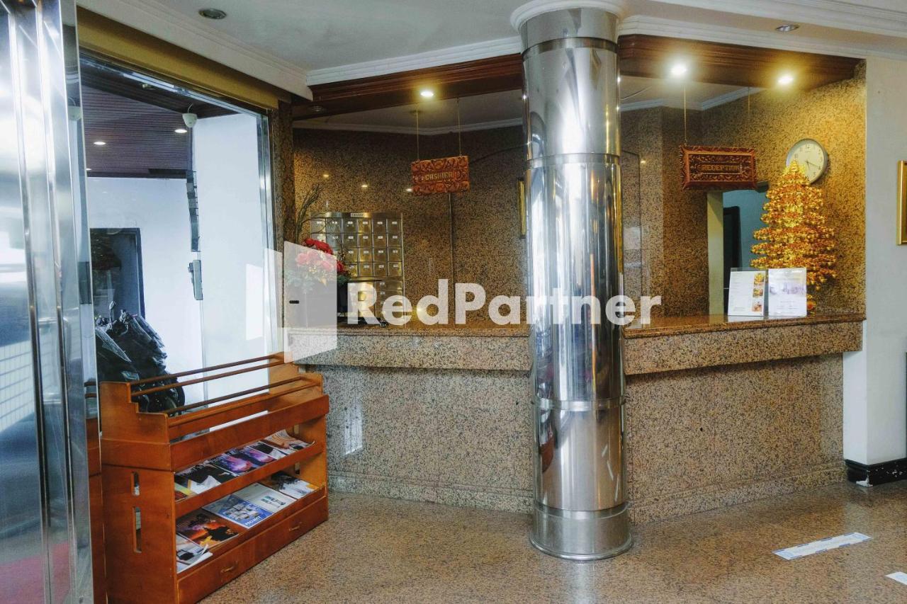 Hotel Yasmin Makassar Mitra Reddoorz Екстериор снимка